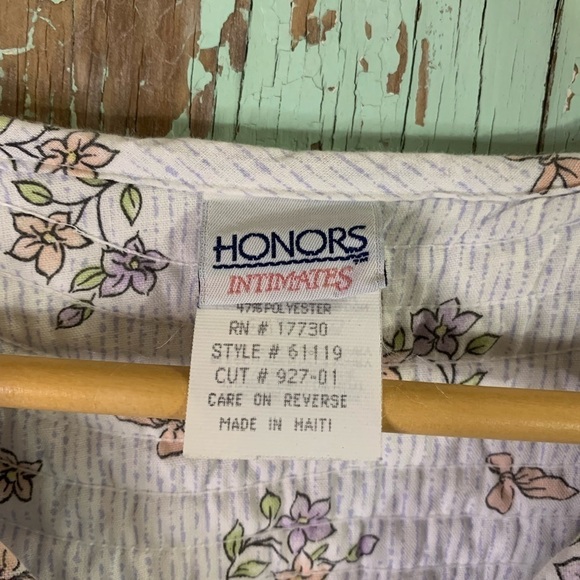 Women’s Honors Intimates size 3x white w floral pattern button down night gown - Picture 2 of 6